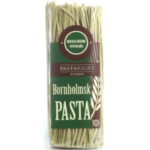 Pastariget Basilikum Hvidløg pasta i gennemsigtig pakke med grøn/brun label, Bornholm.