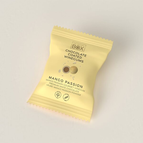 Emballage til Mango Passion vingummi med hvid chokolade, gul design med produktillustration.