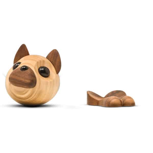 FableWood Benny – Håndlavet Træfigur | Dansk Design