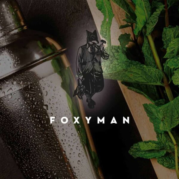 Foxyman logo med cocktail baggrund
